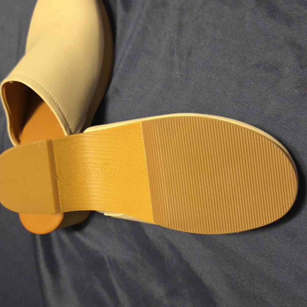Universal Thread Cream Mules - Picture 9 of 9
